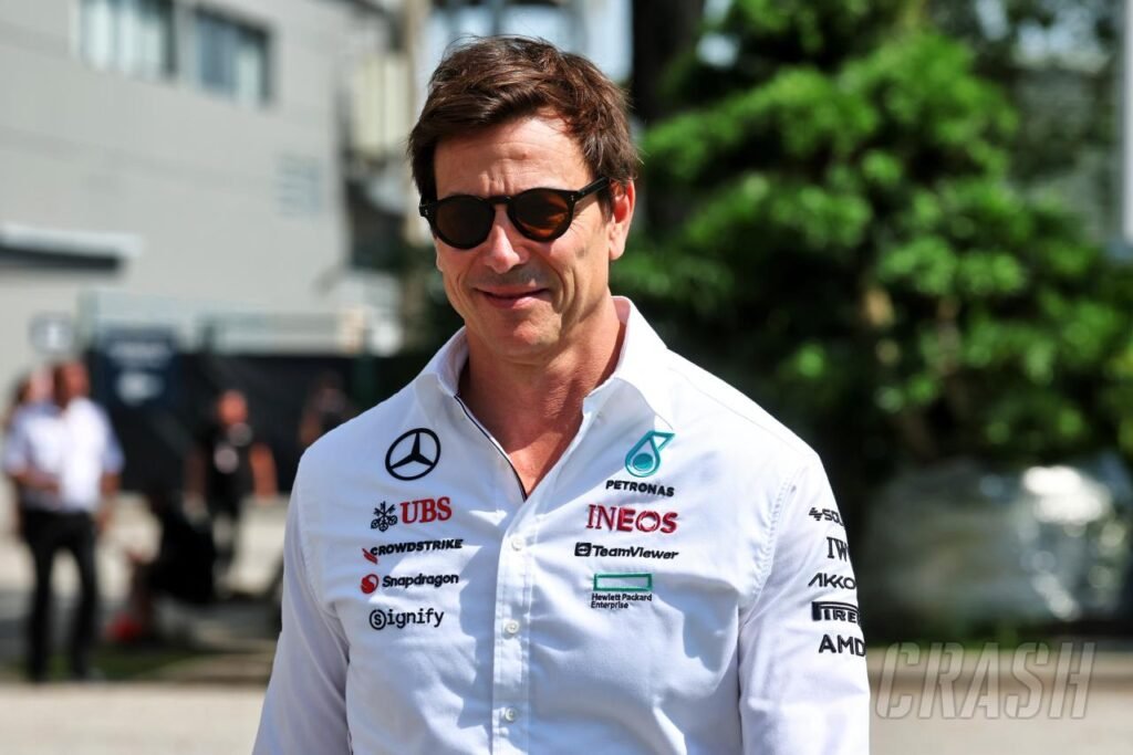 Toto Wolff puts a pause on Max Verstappen “flirting” over possible Mercedes move | F1