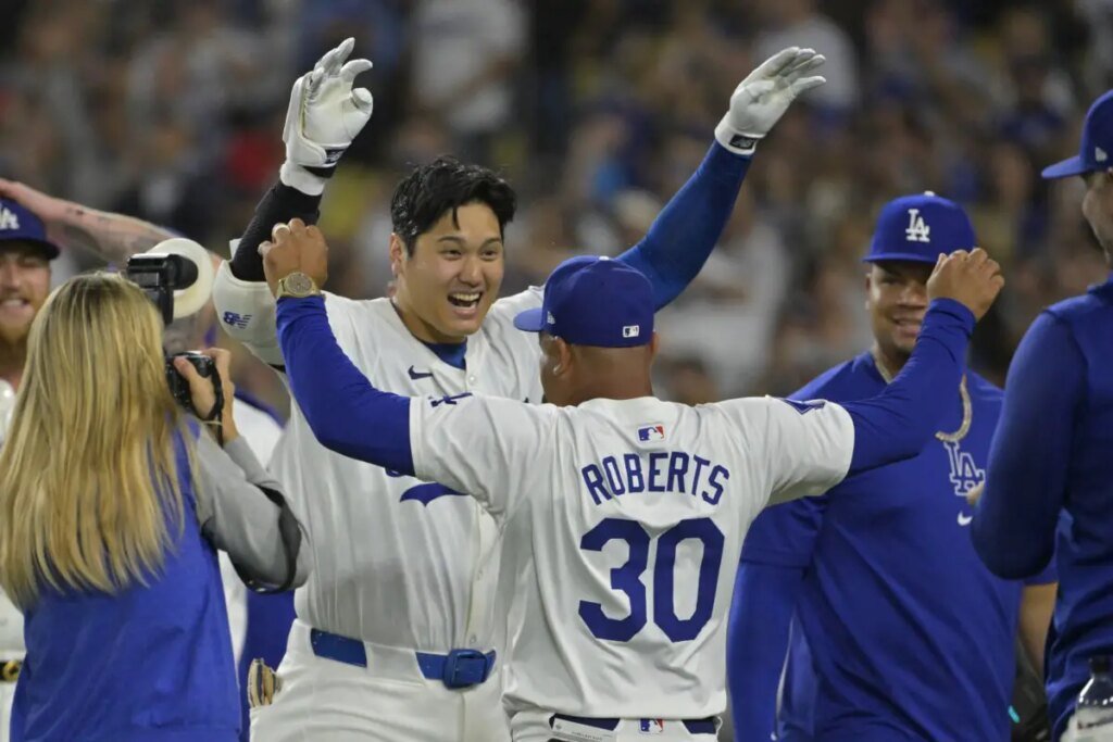 Dave Roberts Comments on Shohei Ohtani’s Return to the Mound Ahead of Monday’s Game